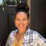 Bev Manuel