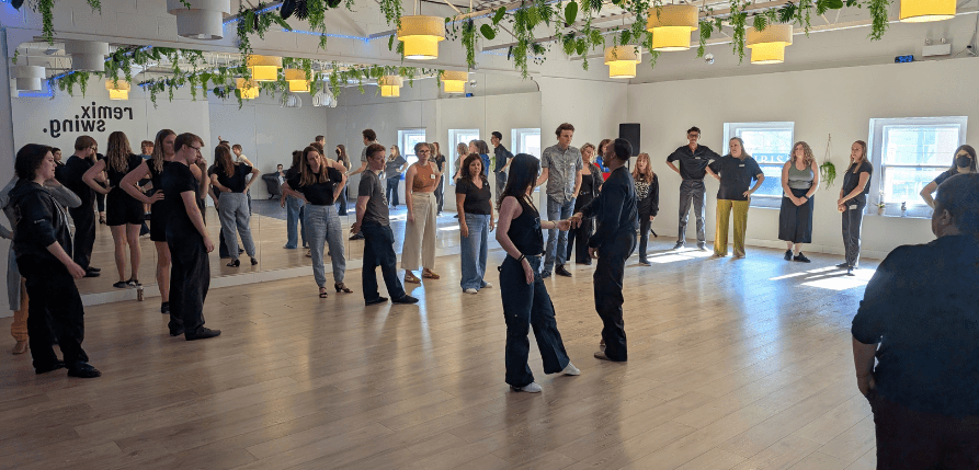 Sliding Descriptive Image