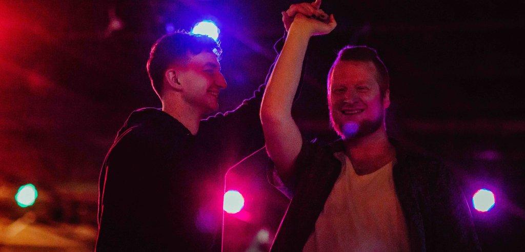 Sliding Descriptive Image