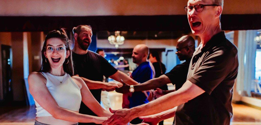 Sliding Descriptive Image