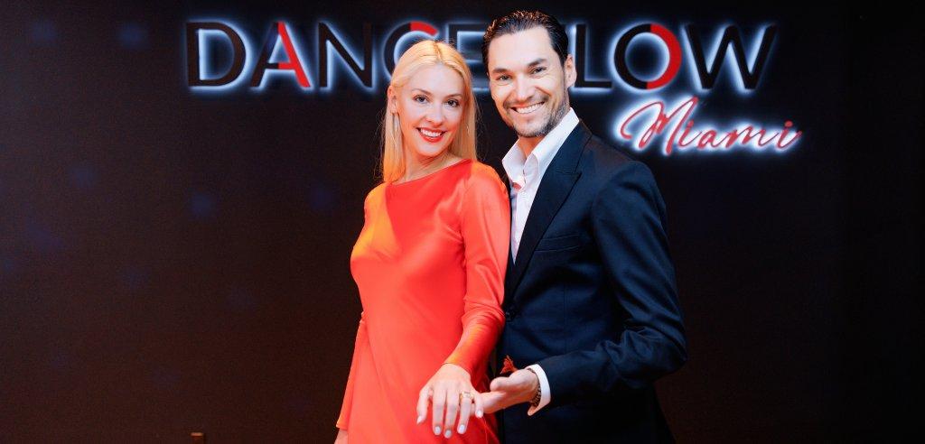 Sliding Descriptive Image