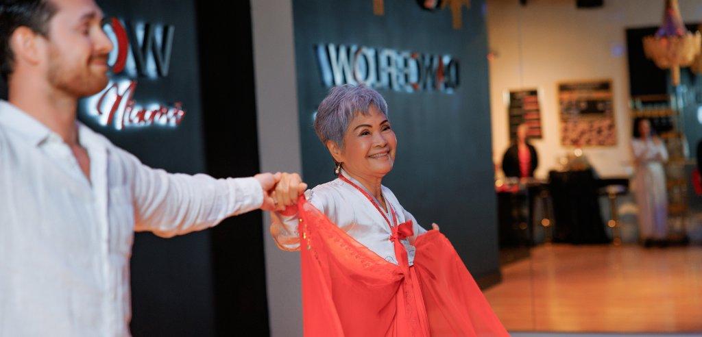 Sliding Descriptive Image