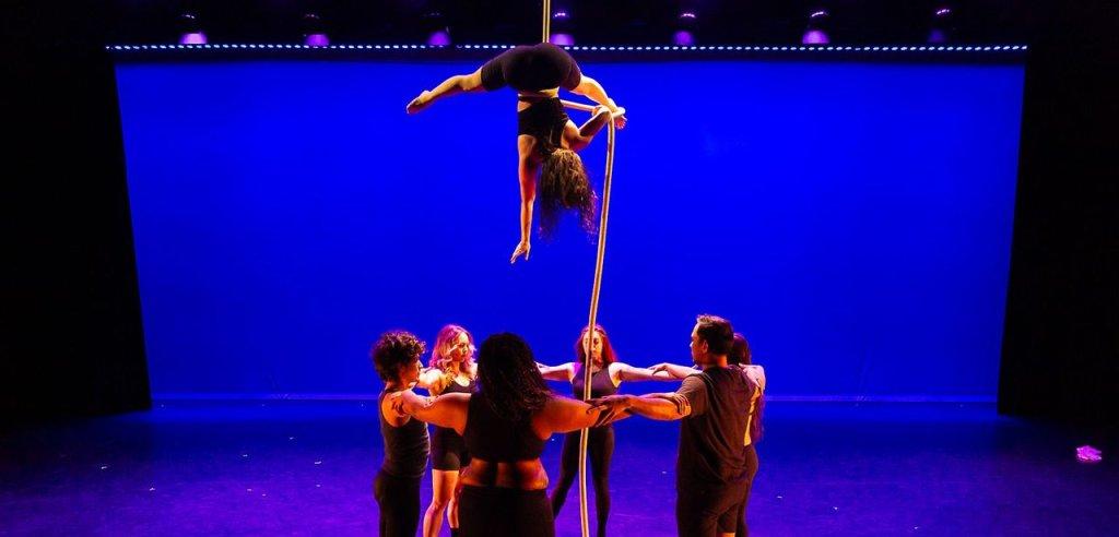 Sliding Descriptive Image