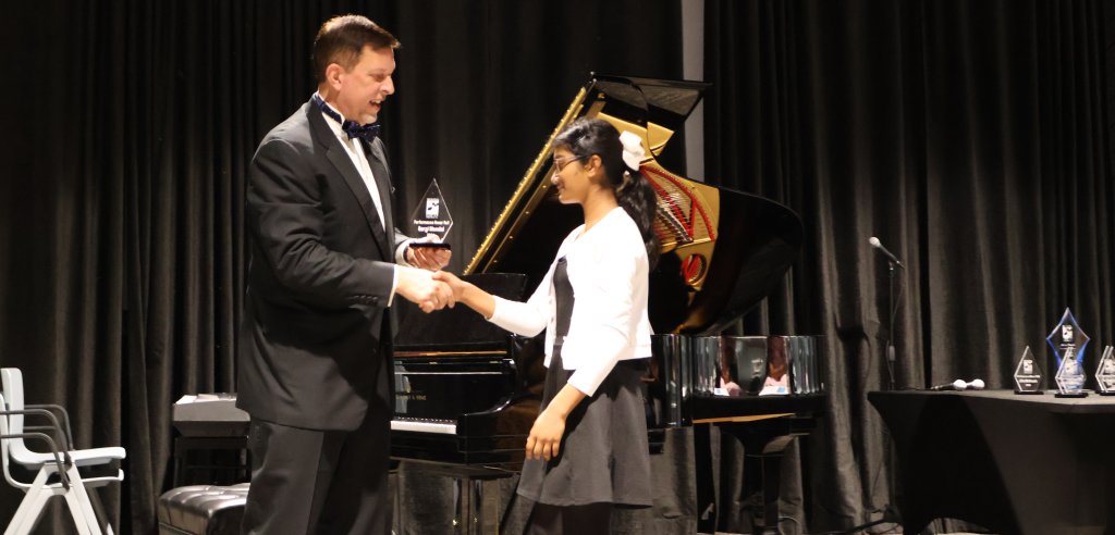 Sliding Descriptive Image