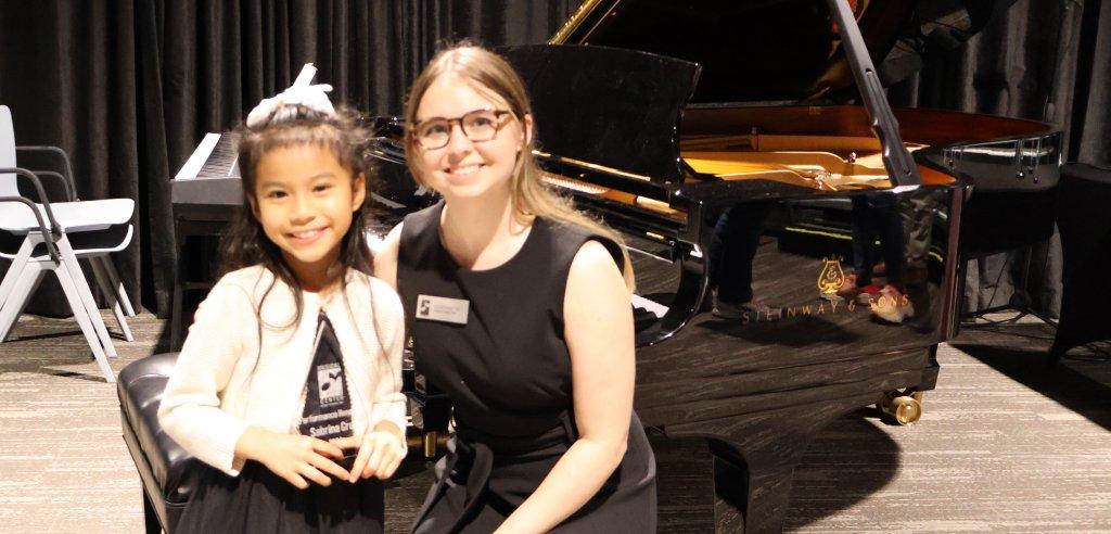 Sliding Descriptive Image