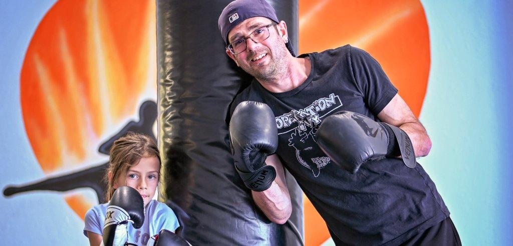 Sliding Descriptive Image