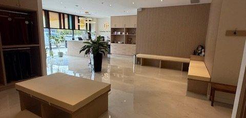 Sliding Descriptive Image