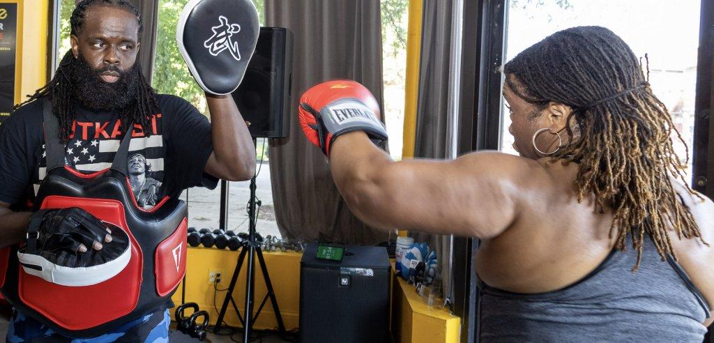 Sliding Descriptive Image