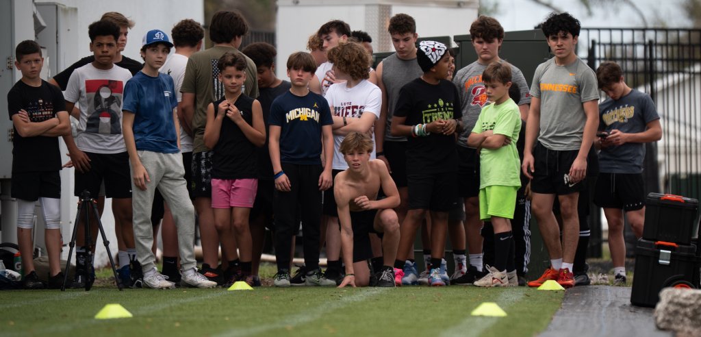 Sliding Descriptive Image