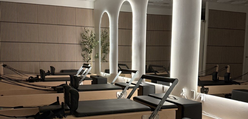 Sliding Descriptive Image