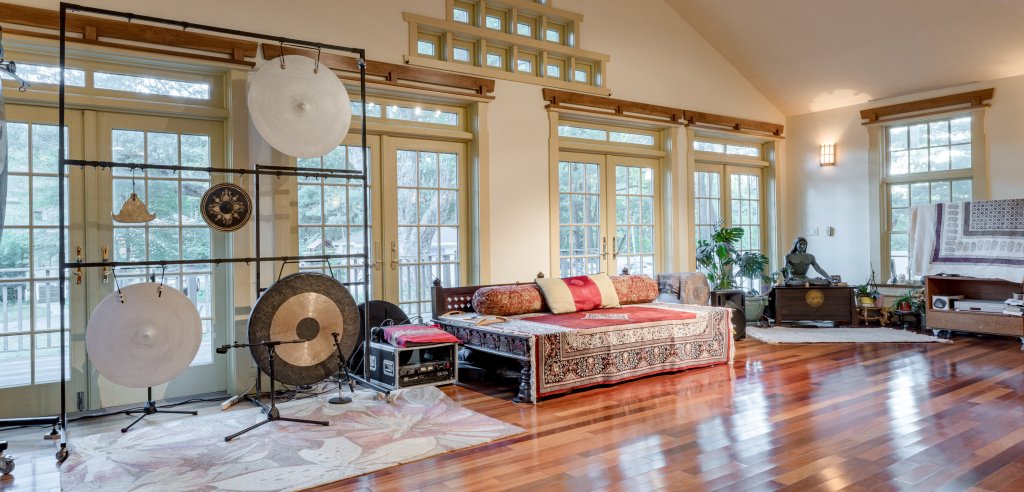 Sliding Descriptive Image