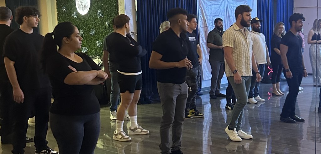 Sliding Descriptive Image