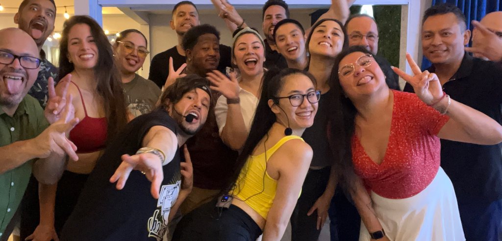 Sliding Descriptive Image