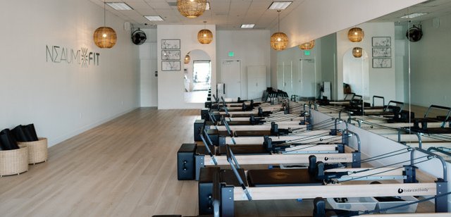 Sliding Descriptive Image