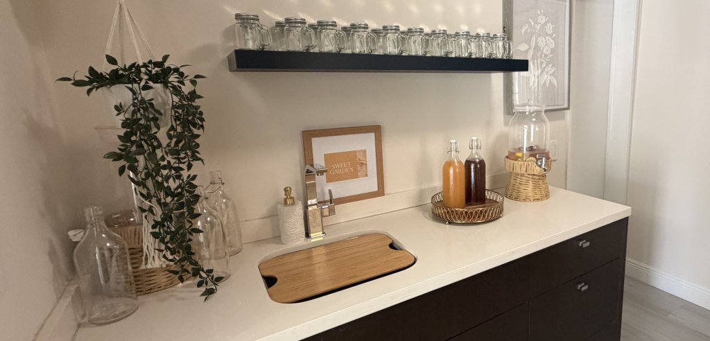 Sliding Descriptive Image