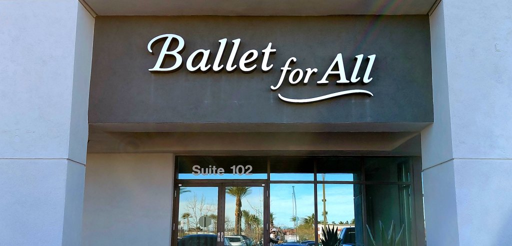 Sliding Descriptive Image