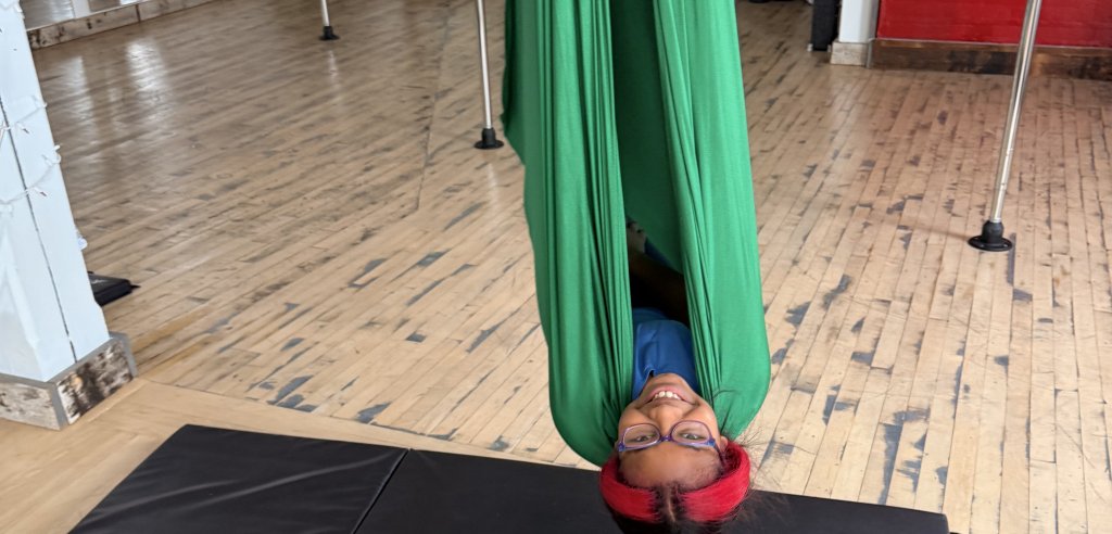 Sliding Descriptive Image