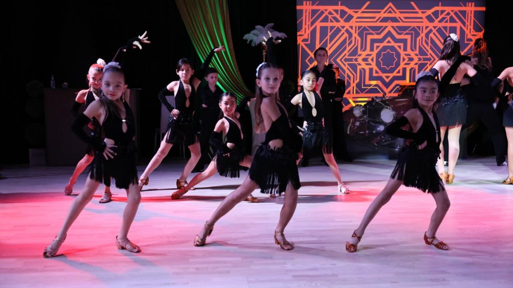 Sliding Descriptive Image