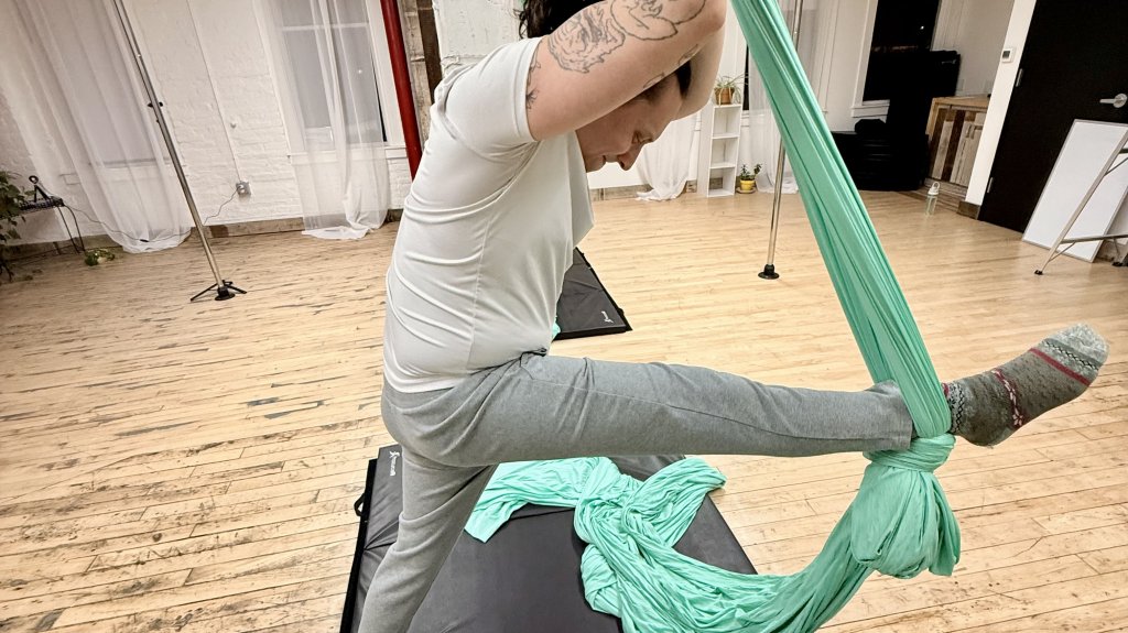 Sliding Descriptive Image