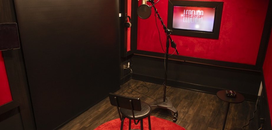 Sliding Descriptive Image