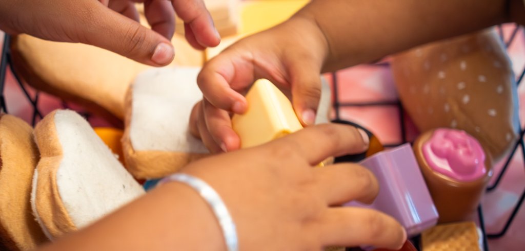 Sliding Descriptive Image