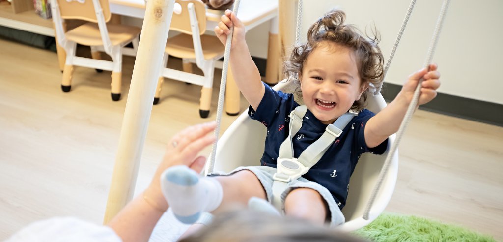 Sliding Descriptive Image