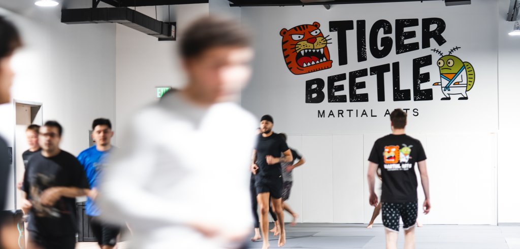 Sliding Descriptive Image