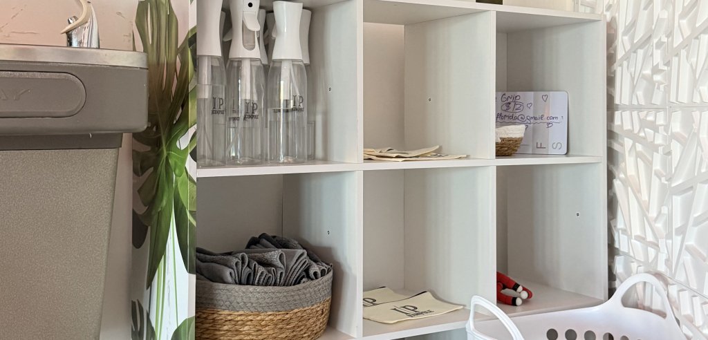 Sliding Descriptive Image