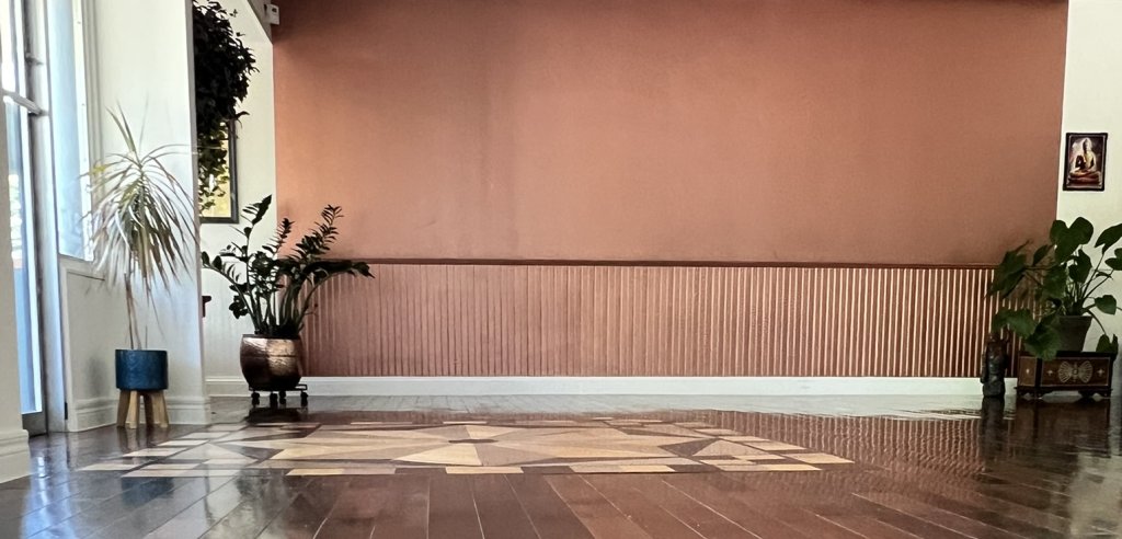 Sliding Descriptive Image