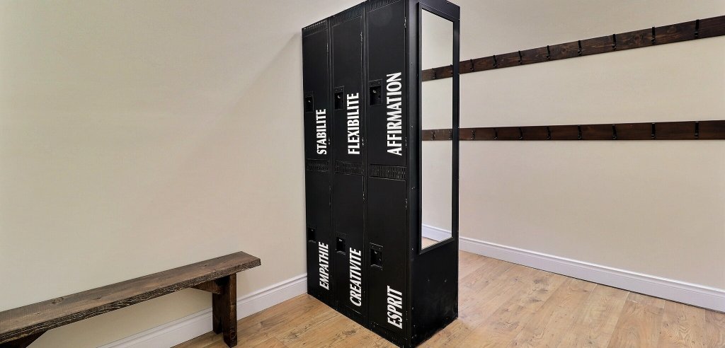 Sliding Descriptive Image