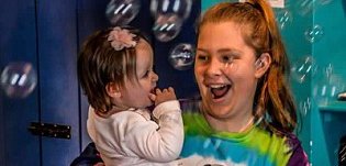 Sliding Descriptive Image