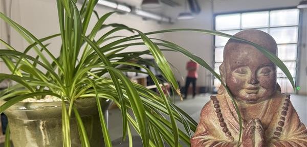 Sliding Descriptive Image