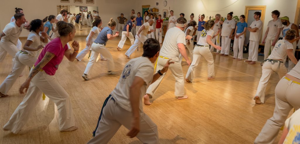 Sliding Descriptive Image