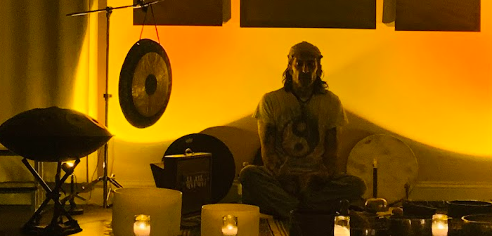 Sliding Descriptive Image