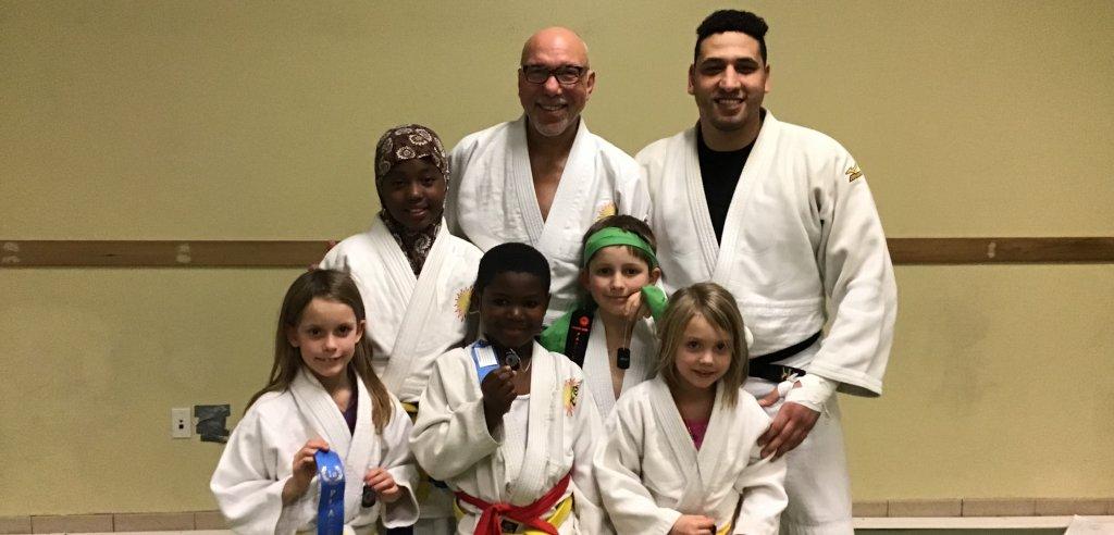 Sliding Descriptive Image