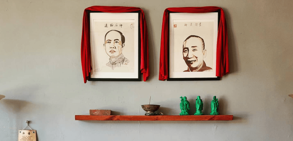 Sliding Descriptive Image