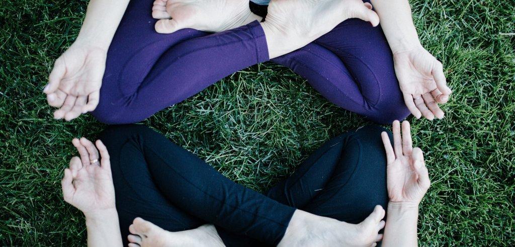 bg One Tree Yoga