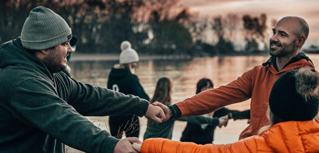 Sliding Descriptive Image