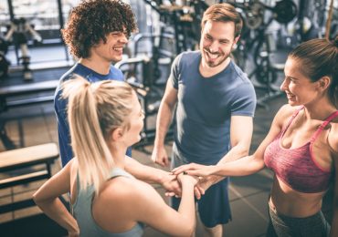 Get fitness clients, Group of People in a Gym