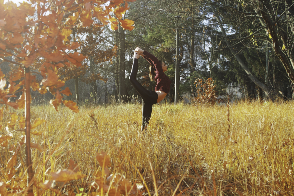 yoga Thanksgiving marketing, fall outdoor yoga