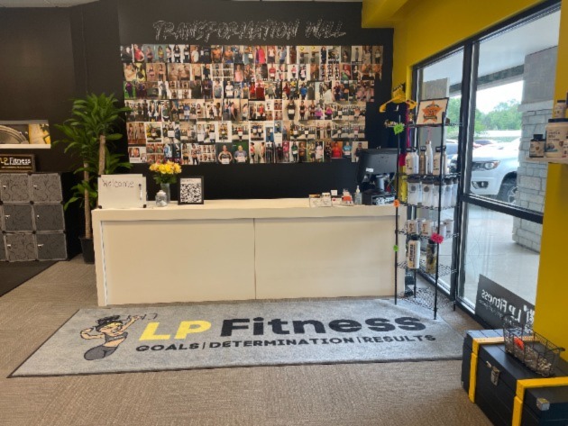 LP Fitness, transformation wall