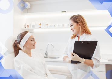 how to start a medical spa, medical spa patient and practitioner