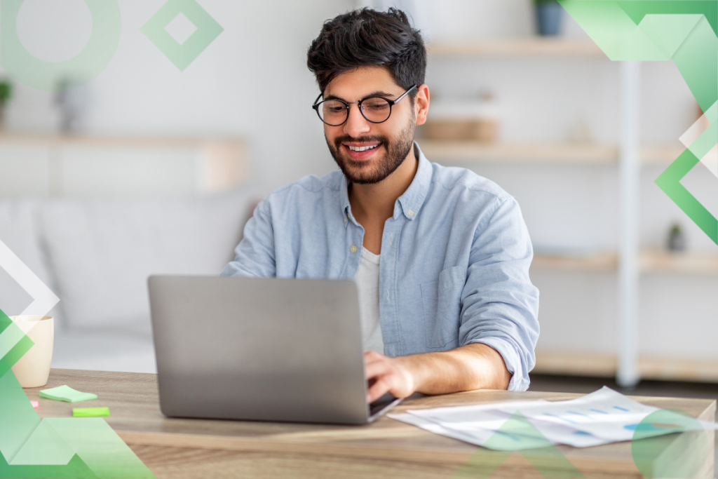 Glofox online clients, man at a computer