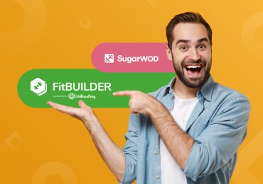 FitBUILDER vs SugarWOD, man pointing