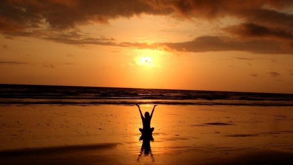 how mindfulness improves leadership skills