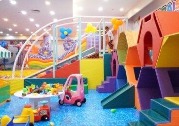 A brightly colored and safe play cafe, ready for kids.