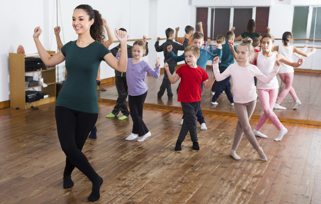 Dance Studio, A dance teacher teaching her students