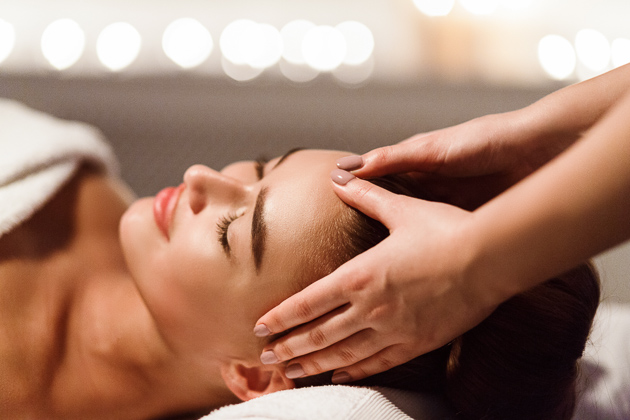 upselling techniques, woman getting massage